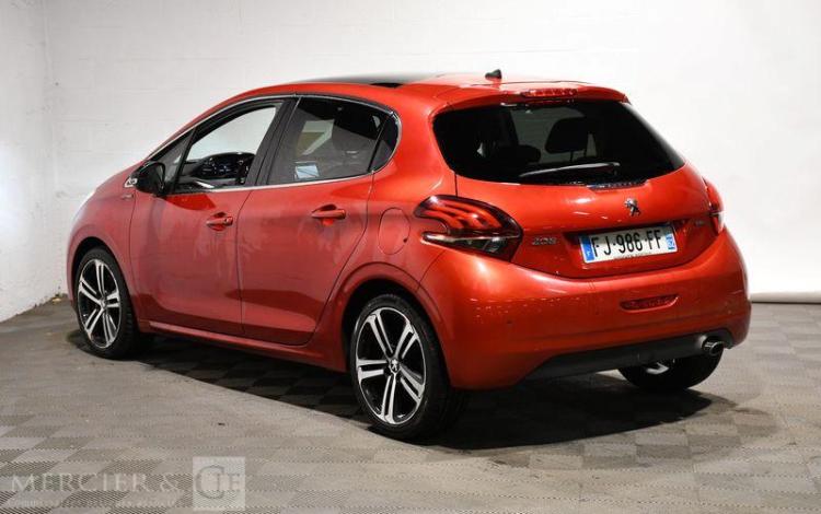 PEUGEOT 208 1,2 PURE TECH 110 GT LINE S&S ROUGE FJ-986-FF