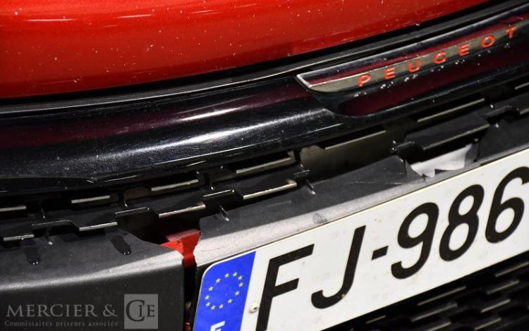 PEUGEOT 208 1,2 PURE TECH 110 GT LINE S&S ROUGE FJ-986-FF