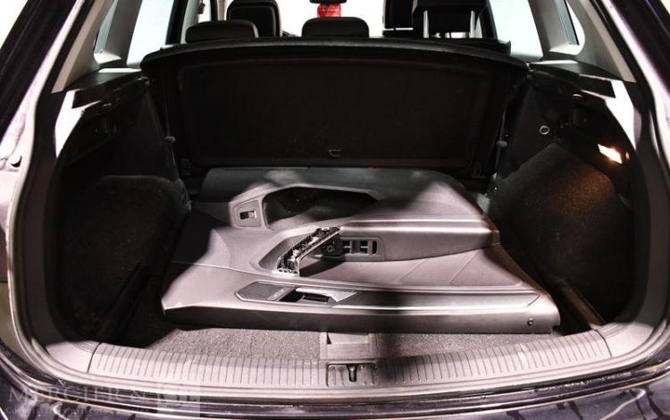 VOLKSWAGEN TIGUAN NOIR FM-043-FK