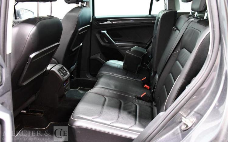 VOLKSWAGEN TIGUAN GRIS FM-600-VL