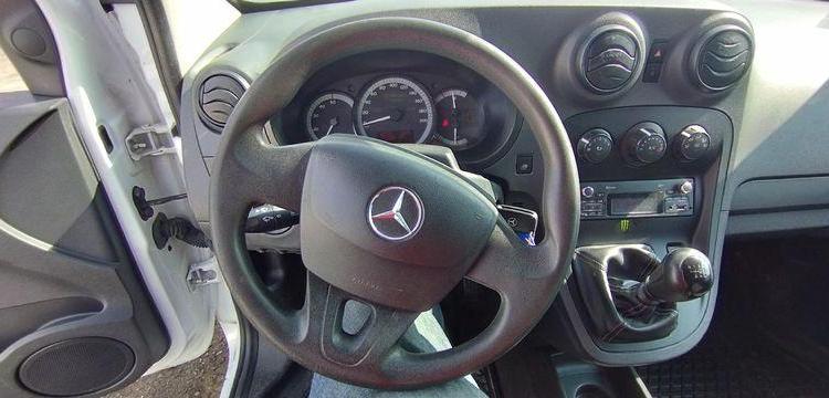 MERCEDES CITAN VU 109 1,5 CDI FOURGON MOYEN A1-1785 KG 95CV – DIESEL – 112308 KMS BLANC FM-952-YS