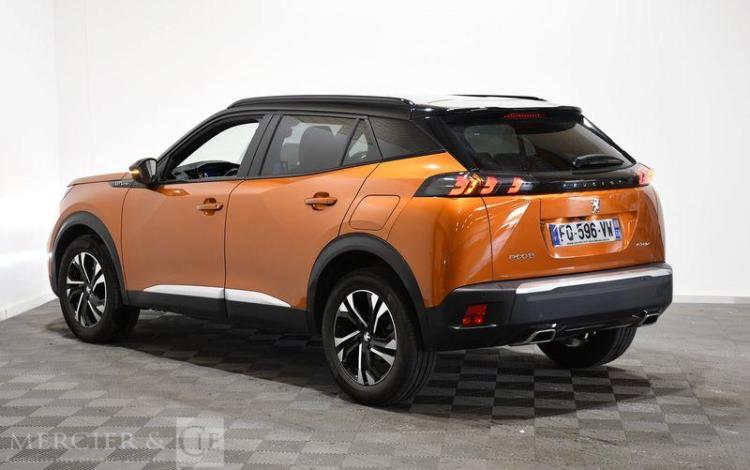 PEUGEOT 2008 1,2 PURE TECH 130 S&S ORA FQ-596-VW