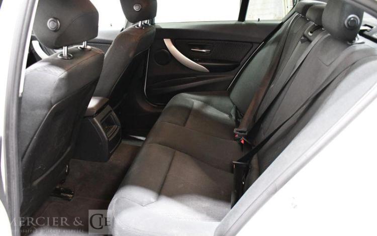 BMW SERIE 3 318 da 150 BUSINESS BLANC FS-026-BZ
