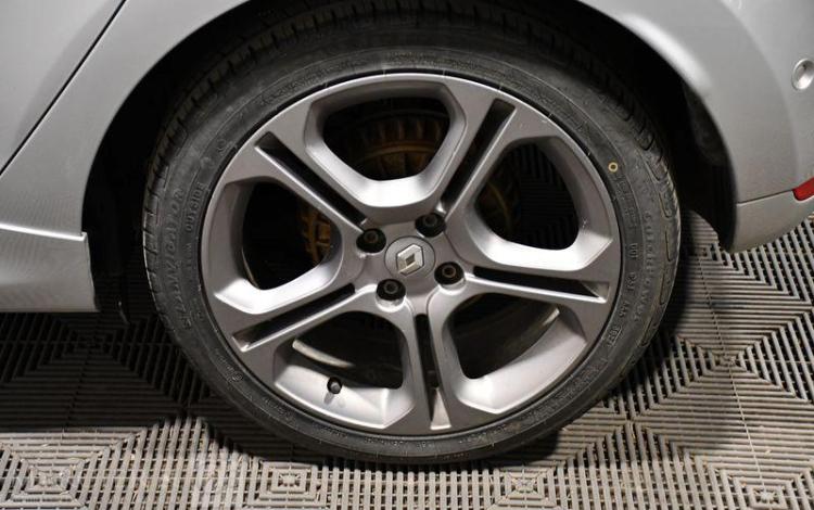 RENAULT CLIO 0.9 TCE 90ch INTENS GRIS FS-941-ES