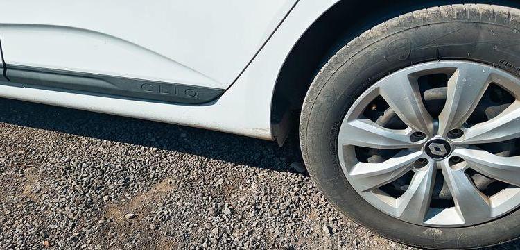 RENAULT CLIO 5  FT-308-VZ