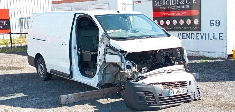 CITROEN JUMPY CLUB XL BLUEHDI 120 BVM6 – DIESEL – ANNEE 2020 BLANC FV-400-HK