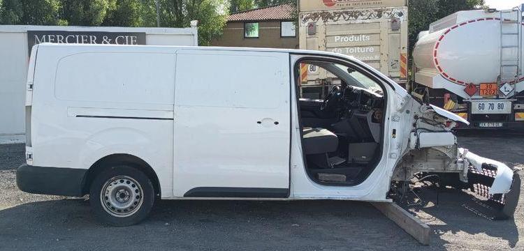 CITROEN JUMPY CLUB XL BLUEHDI 120 BVM6 – DIESEL – ANNEE 2020 BLANC FV-400-HK