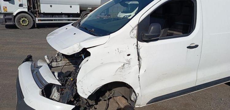 CITROEN JUMPY CLUB XL BLUEHDI 120 BVM6 – DIESEL – ANNEE 2020 BLANC FV-400-HK