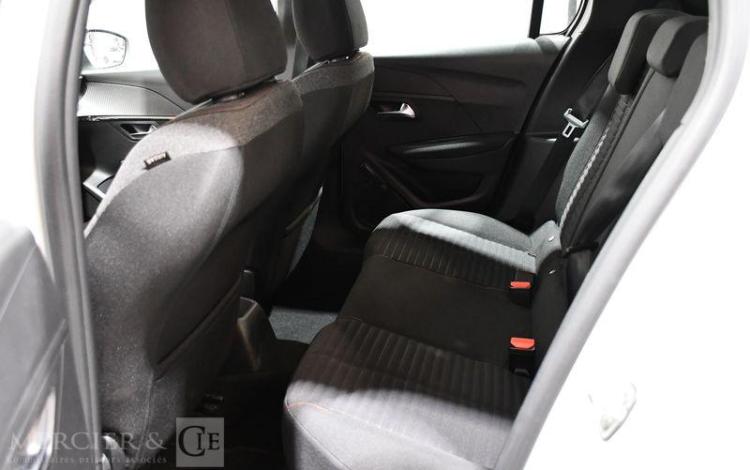 PEUGEOT 208 1,2 PURETECH BLANC FW-064-WJ
