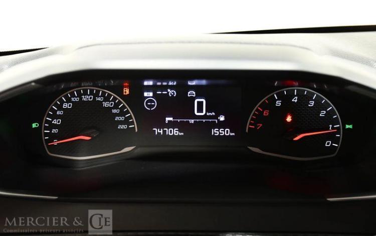 PEUGEOT 208 1,2 PURETECH BLANC FW-064-WJ