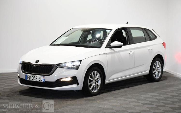 SKODA SCALA BLANC FW-352-EL