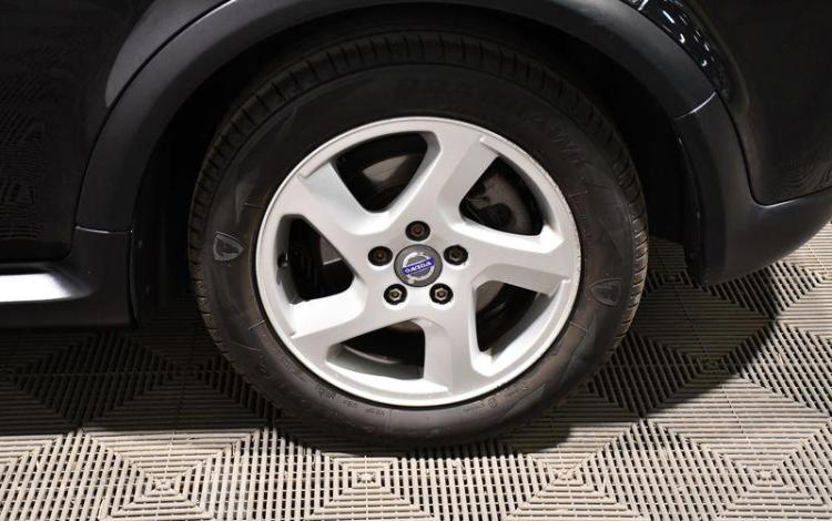 VOLVO C30 1.6 D 110 DRIVE MOMENTUM NOIR FW-560-JJ