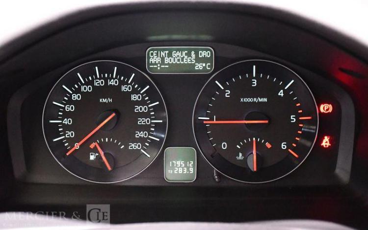 VOLVO C30 1.6 D 110 DRIVE MOMENTUM NOIR FW-560-JJ