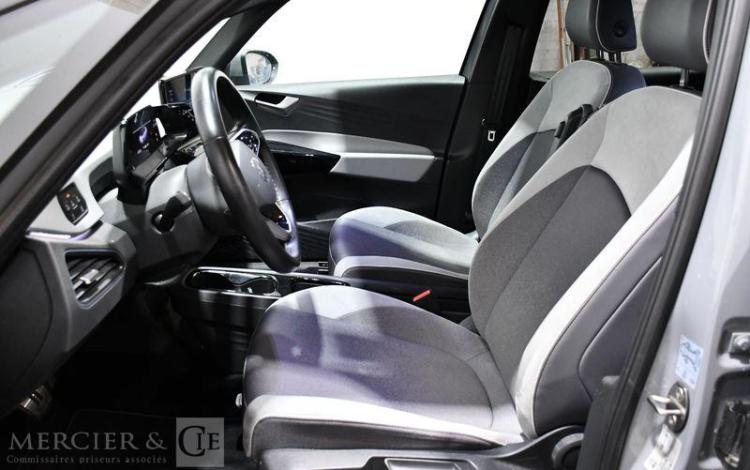 VOLKSWAGEN ID3  205 58kWh BUSINESS GRIS FY-206-KY