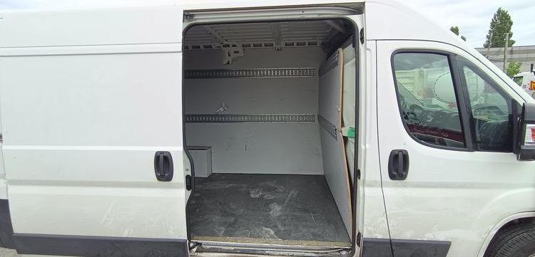 PEUGEOT BOXER 3 PHASE 3 FOURGON 335 L2H2 2,2 BLUE HDI 16V S&S 140CV – DIESEL – AN 2021 BLANC FY-466-PK