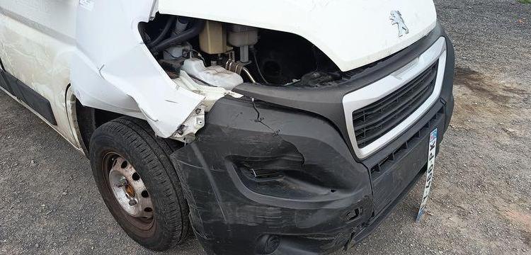 PEUGEOT BOXER 3 PHASE 3 FOURGON 335 L2H2 2,2 BLUE HDI 16V S&S 140CV – DIESEL – AN 2021 BLANC FY-466-PK
