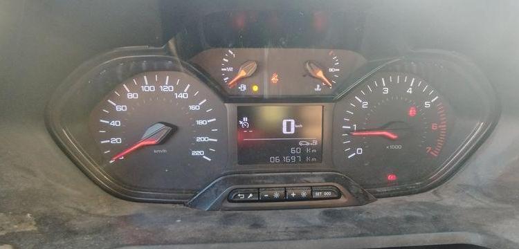 PEUGEOT PARTNER  1,5 BLUEHDI 100 CV – AN  2021 – 61697 KM AVEC GALERIE BLANC FZ-321-TV