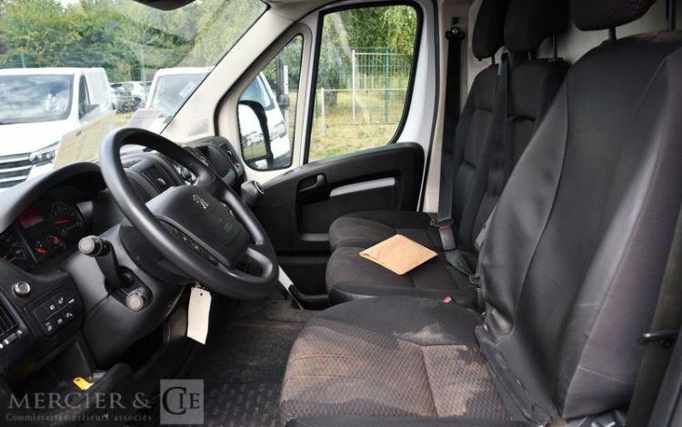 PEUGEOT BOXER 333 2.2 BLUEHDI 140 L2H2 ASPHALT BLANC FZ-520-NB