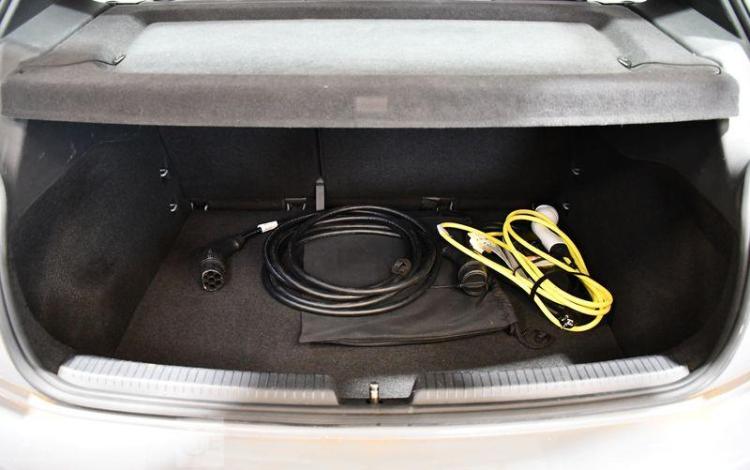 VOLKSWAGEN ID3 150ch 45kWh PURE PERFORMANCE GRIS GA-208-ZW
