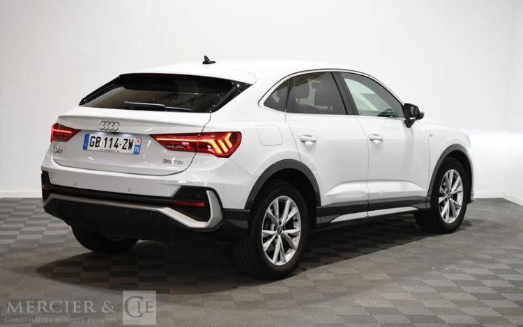 AUDI Q3 BLANC GB-114-ZW