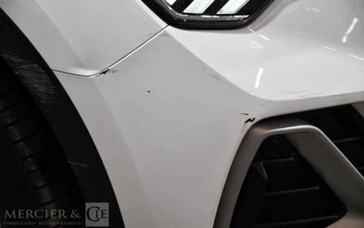 AUDI Q3 BLANC GB-114-ZW