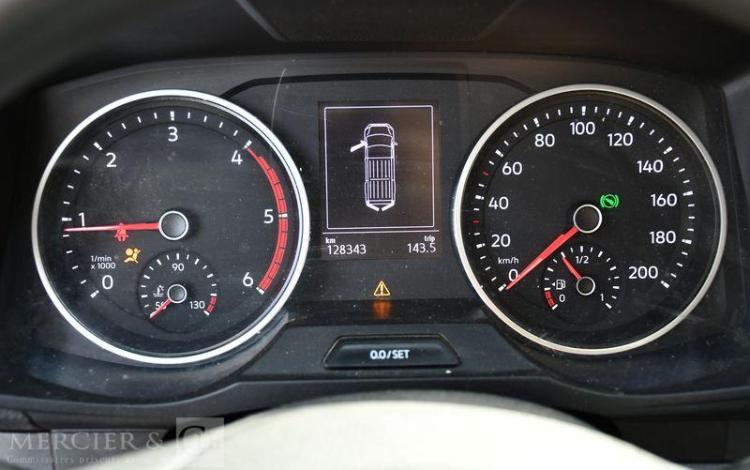 VOLKSWAGEN CRAFTER 3 BLEU GB-827-EZ