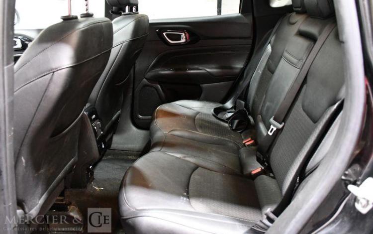JEEP COMPASS NOIR GD-238-RX