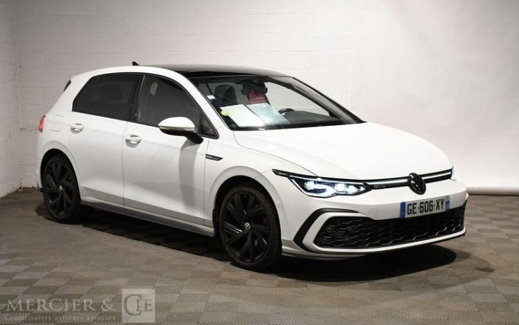 VOLKSWAGEN GOLF 2,0 TDI SCR 200CH GTD DSG7 BLANC GE-606-XY