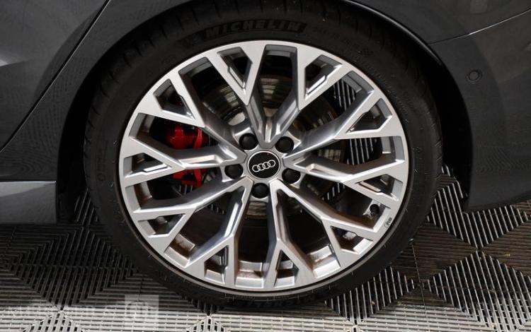 AUDI RS3 SPORTBACK 2.5 TFSI 400 QUATTRO S-TRONIC GRIS GE-706-BN