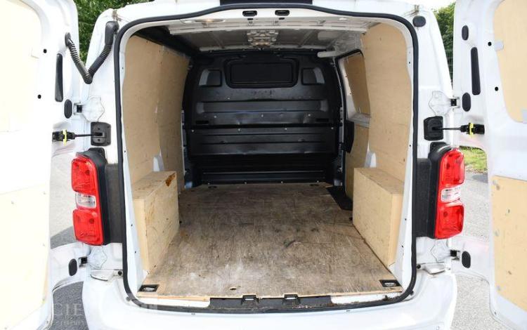 PEUGEOT EXPERT 2.0 BLUEHDI 180 L2 ASPHALT EAT BLANC GF-357-RG