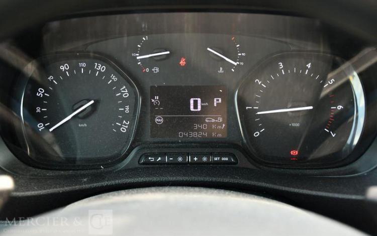 PEUGEOT EXPERT 2.0 BLUEHDI 180 L2 ASPHALT EAT BLANC GF-357-RG