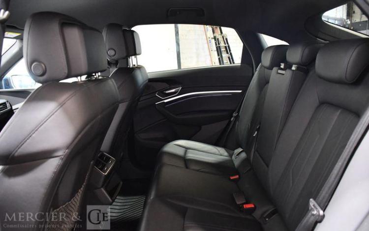 AUDI E-TRON SPORTBACK 55 ELECTRIC 410 114kWh AVUS QUATTRO BLEU GG-096-VW