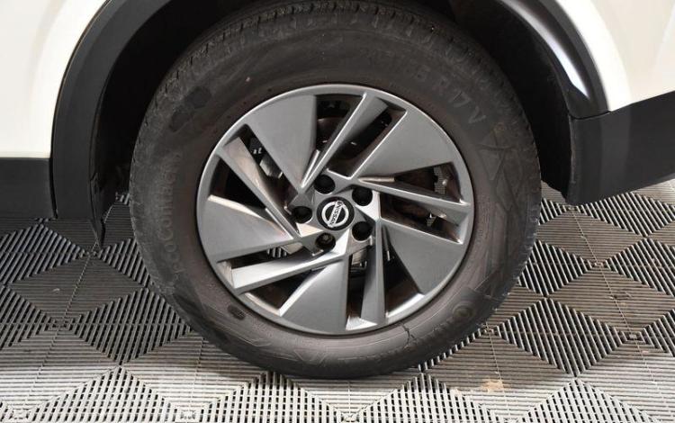 NISSAN QASHQAI BLANC GG-529-NK