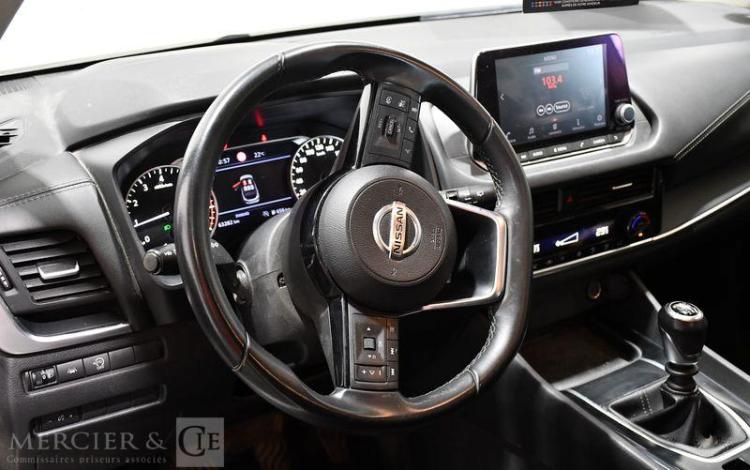 NISSAN QASHQAI BLANC GG-529-NK