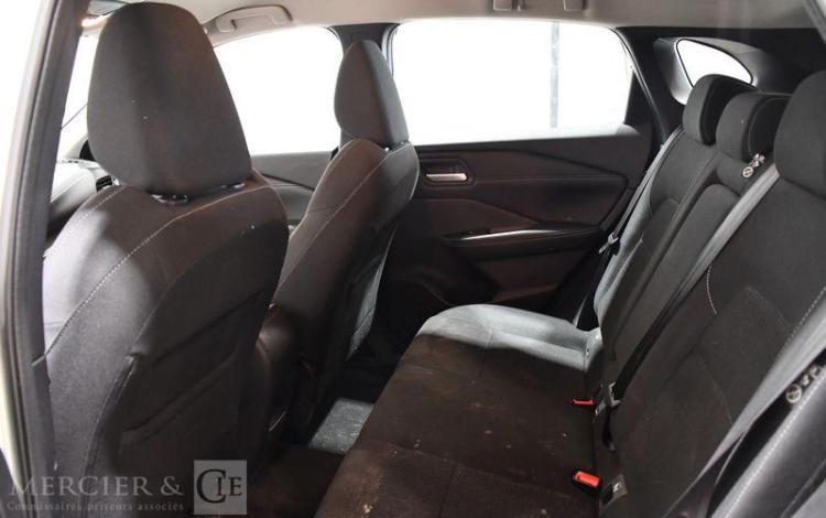 NISSAN QASHQAI BLANC GG-529-NK