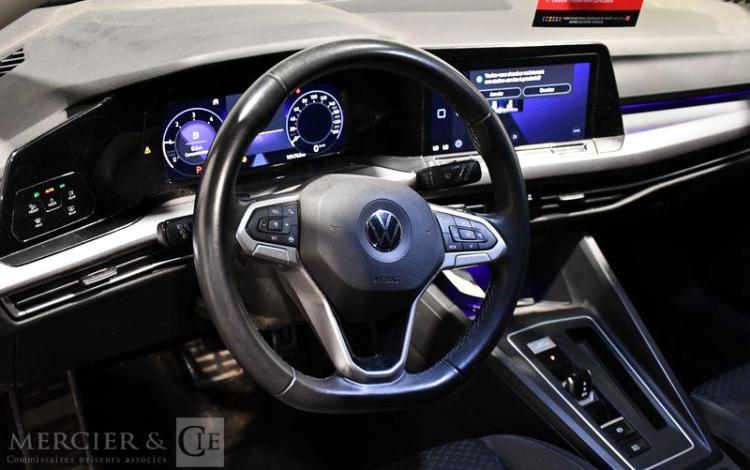 VOLKSWAGEN GOLF A8 2,0 TDI 115CH DSG7 LIFE NOIR GG-689-TQ