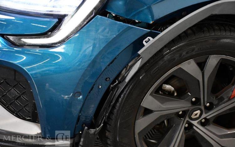 RENAULT ARKANA RS LINE E-TECH HYBRIDE 145 BLEU GH-058-HA