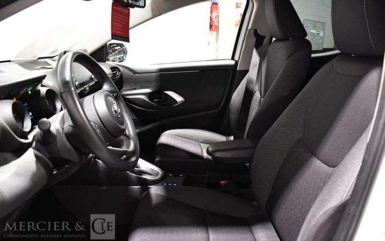 TOYOTA YARIS 1.5 114H 90 HYBRID 0.8kWh ICONIC BLANC GJ-414-RF