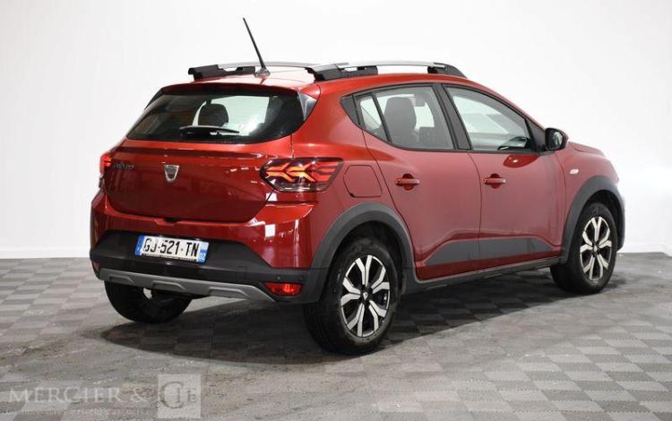 DACIA SANDERO STEPWAY CONFORT TCE 90 ROUGE GJ-521-TN