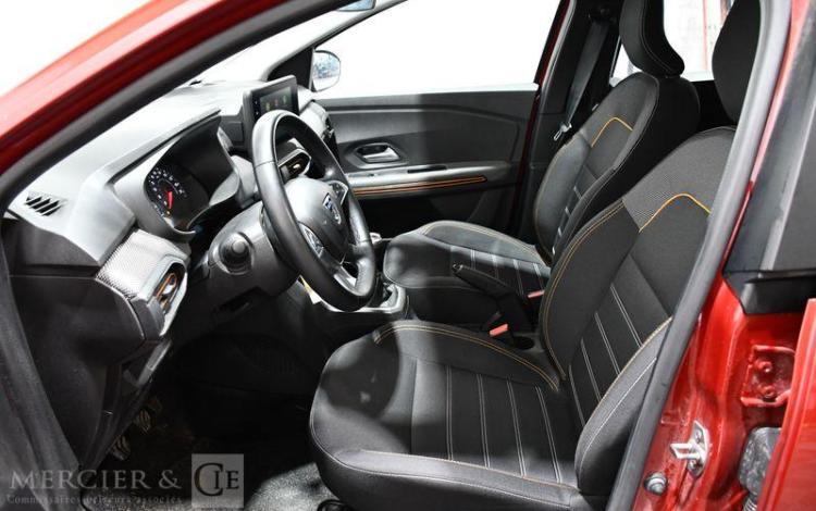 DACIA SANDERO STEPWAY CONFORT TCE 90 ROUGE GJ-521-TN