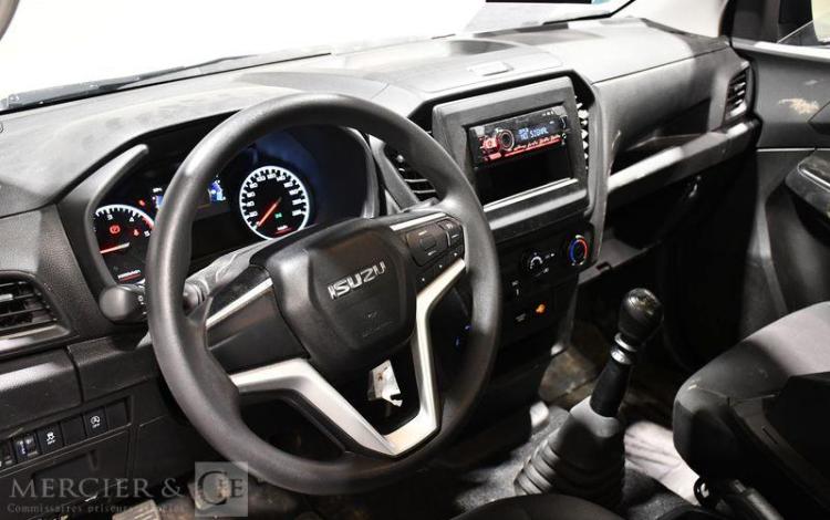 ISUZU D-MAX SINGLE CAB 1.9 DDI 160 N57 4WD GRIS GJ-537-BR