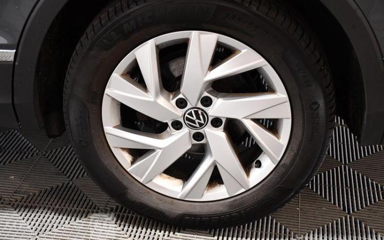 VOLKSWAGEN TIGUAN 2.0 TDI 150 ELEGANCE DSG GRIS GJ-821-SC