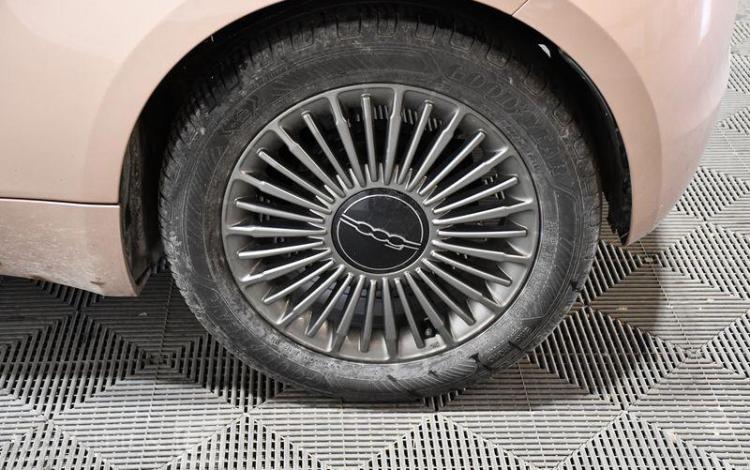 FIAT 500E 120 42kWh ICONE CHAMPAGNE GK-872-HS