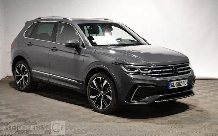 VOLKSWAGEN TIGUAN GRIS GL-582-FC