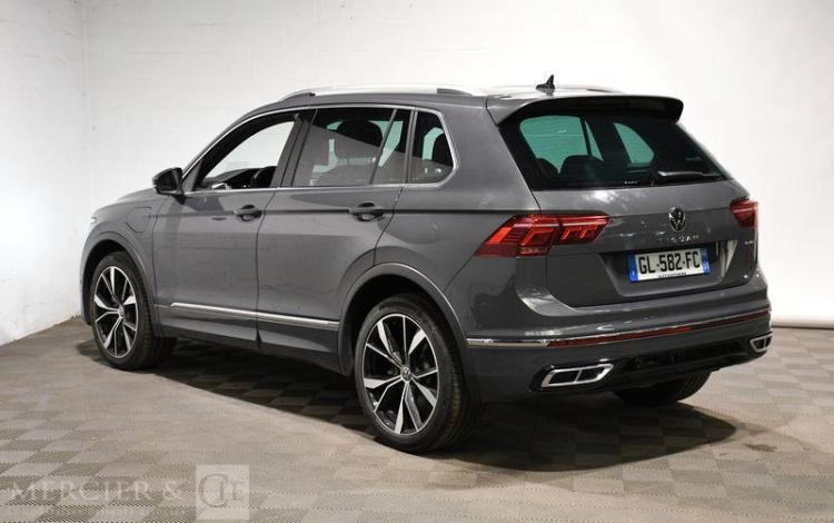 VOLKSWAGEN TIGUAN GRIS GL-582-FC