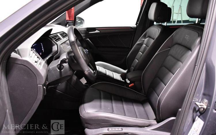 VOLKSWAGEN TIGUAN GRIS GL-582-FC