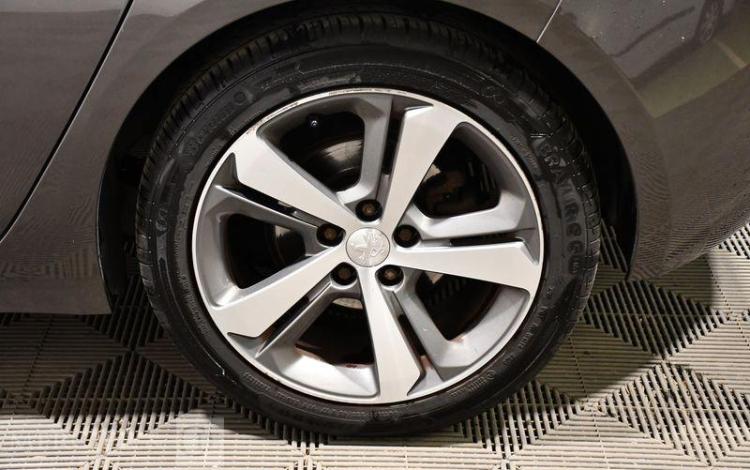 PEUGEOT 308 2.0 BLUEHDI 150 ALLURE EAT GRIS GL-596-ME