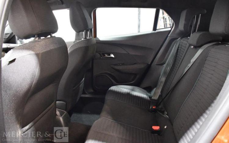 PEUGEOT 2008 1.2 PURETECH 100 STYLE ORA GN-893-RQ