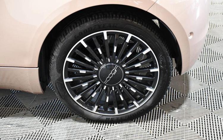 FIAT 500 e 120 42kWh LA-PRIMA CHAMPAGNE GQ-226-NP