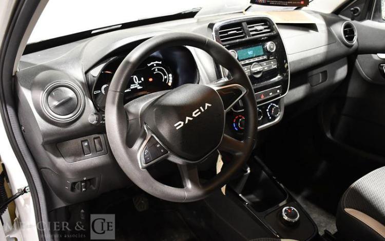 DACIA SPRING 45 27.4kWh ACHAT-INTEGRAL ESSENTIAL BLANC GQ-513-MT